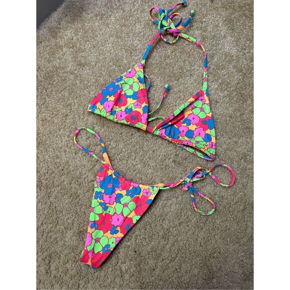 Frankie’s Bikini Groovy Set - Picture 7 of 12